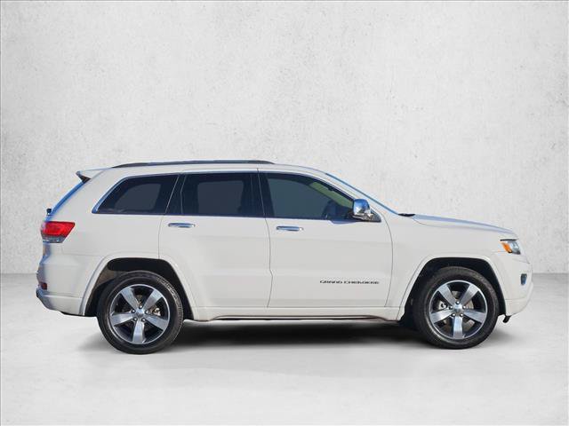 Used 2015 Jeep Grand Cherokee Overland w/ Trailer Tow Group IV RWD image 4