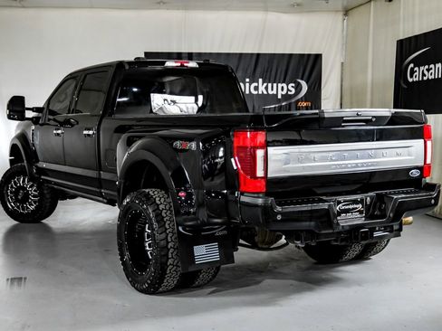 Used 2022 Ford F450 Platinum image 8