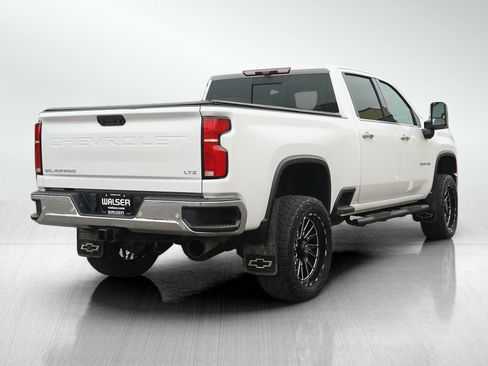 Used 2024 Chevrolet Silverado 3500 LTZ w/ LTZ Plus Package AWD/4WD image 5