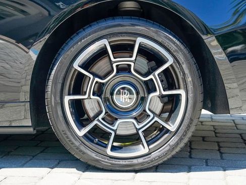 Used 2018 Rolls-Royce Dawn image 15