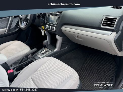 Used 2018 Subaru Forester 2.5i AWD/4WD image 18