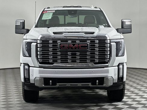 Used 2024 GMC Sierra 3500 Denali w/ Denali Reserve Package image 10