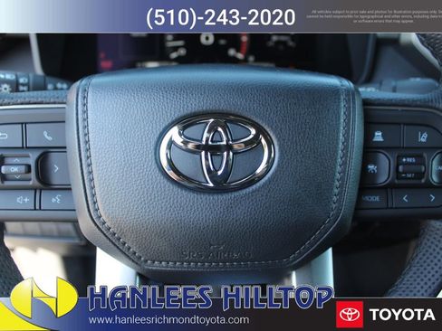 New 2026 Toyota Tundra Limited AWD/4WD image 32