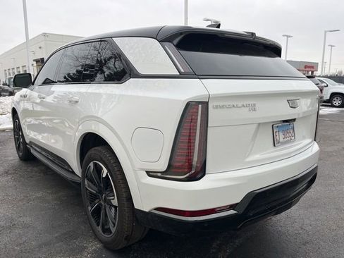 Used 2025 Cadillac Escalade IQ Sport 2 w/ LPO, ONYX Package image 3