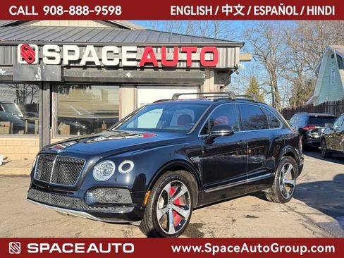 Used 2019 Bentley Bentayga image 1