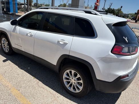Used 2019 Jeep Cherokee Latitude w/ Popular Appearance Group FWD image 6