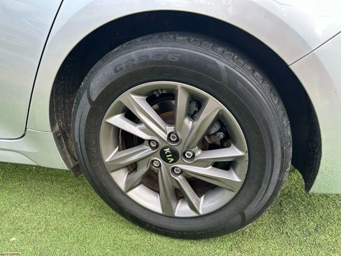 Used 2020 Kia Optima LX image 33