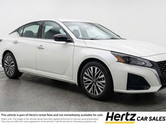 Used 2025 Nissan Altima 2.5 SV video 1