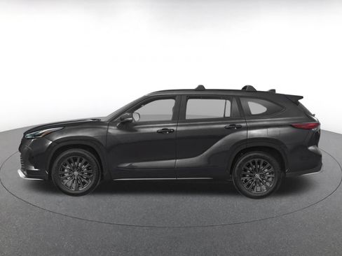 Used 2025 Toyota Highlander XSE AWD/4WD image 7