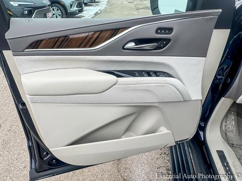 Used 2023 Cadillac Escalade Sport Platinum image 24
