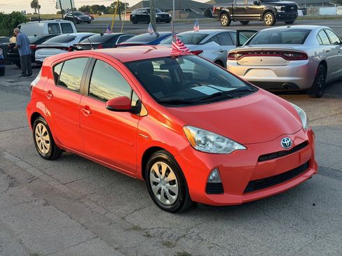 Used 2013 Toyota Prius C Two FWD image 3