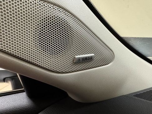 New 2025 Mitsubishi Outlander SE image 13