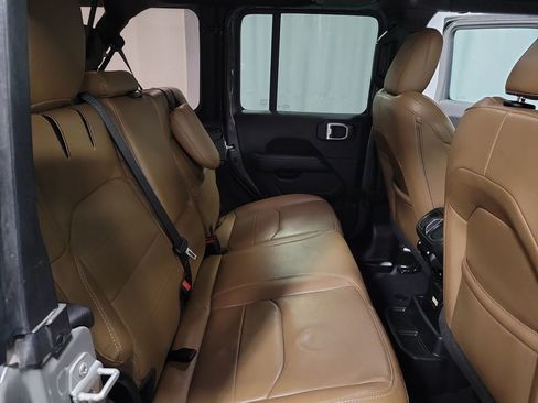 Used 2023 Jeep Wrangler Unlimited Sahara w/ Cold Weather Group image 22