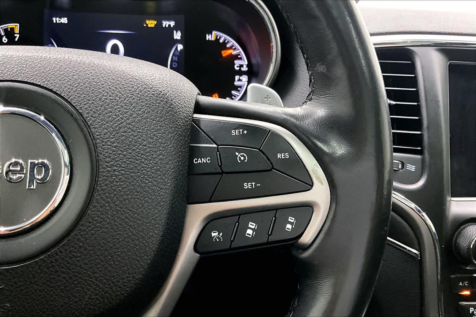 Used 2018 Jeep Grand Cherokee Limited w/ Luxury Group II AWD/4WD image 22
