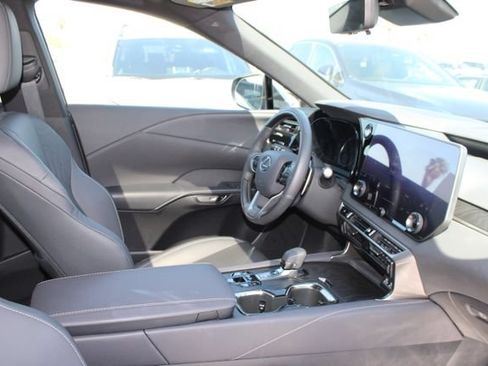 Certified 2023 Lexus RX 350 Premium w/ Cold Area Package AWD/4WD image 5