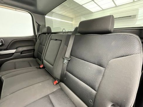 Used 2018 Chevrolet Silverado 1500 LT w/ LT Eassist Package image 16