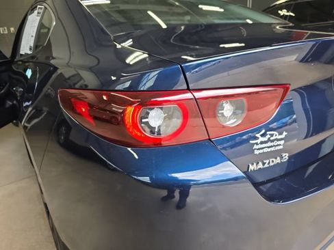 Used 2024 MAZDA MAZDA3 s FWD image 34