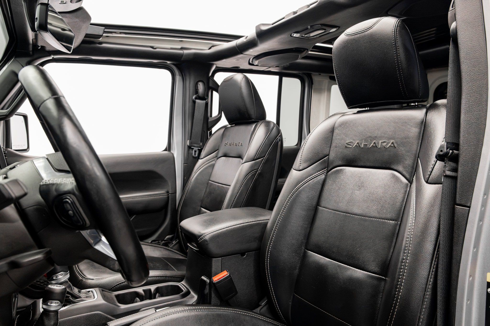 Used 2021 Jeep Wrangler Unlimited Sahara AWD/4WD image 28
