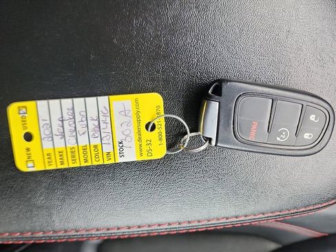 Used 2021 Jeep Cherokee Trailhawk AWD/4WD image 35