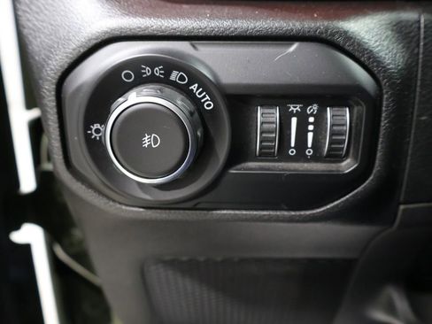 Used 2021 Jeep Wrangler Unlimited Rubicon AWD/4WD image 30
