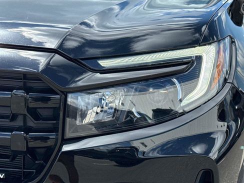 Certified 2024 Honda Ridgeline Black Edition image 10