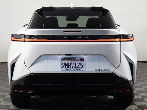 Used 2024 Lexus RZ 300e Premium w/ Technology Package image 5