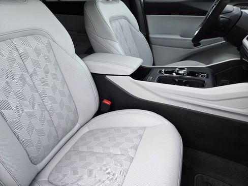 New 2026 Jeep Cherokee Overland AWD/4WD image 9