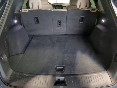 Used 2019 Cadillac XT5 FWD image 44