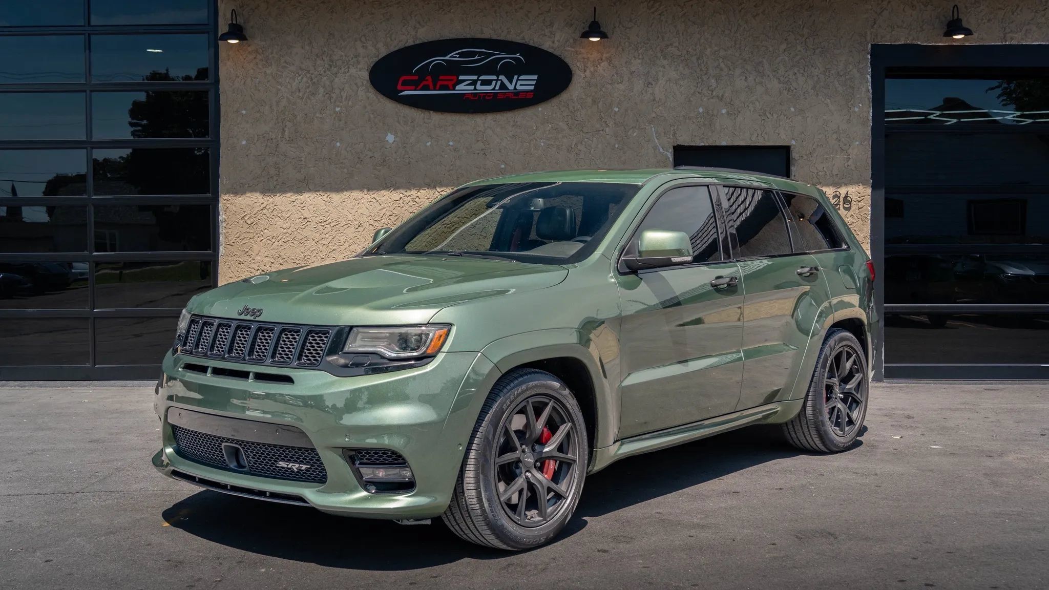 Used 2020 Jeep Grand Cherokee SRT w/ Trailer Tow Group IV AWD/4WD image 1