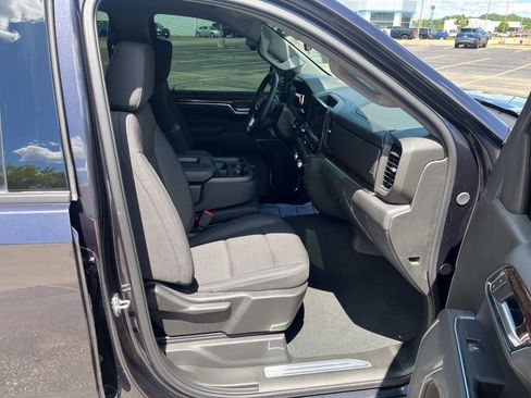 Used 2025 GMC Sierra 1500 Elevation AWD/4WD image 17