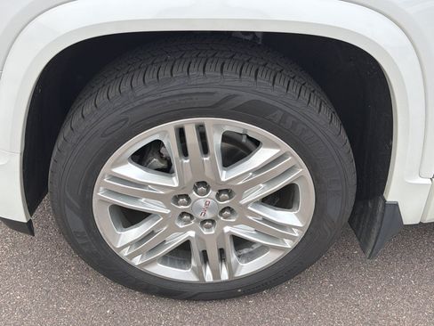 Used 2017 GMC Acadia Denali w/ Technology Package AWD/4WD image 15