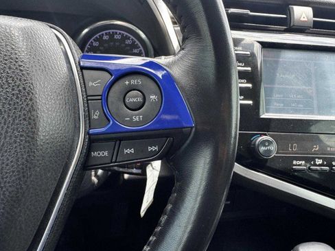 Used 2019 Toyota Camry SE image 24