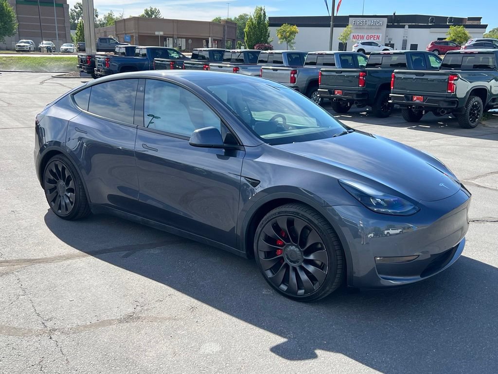 Used 2022 Tesla Model Y Performance AWD/4WD image 5