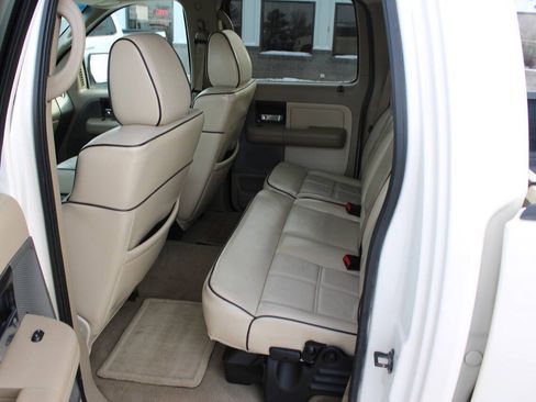 Used 2007 Lincoln Mark LT 4x4 image 9
