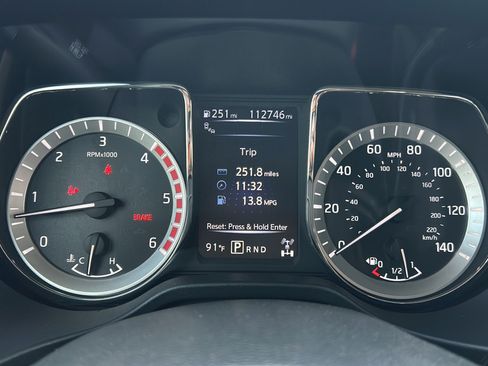 Used 2018 Nissan Titan PRO-4X w/ Pro-4x Utility Package AWD/4WD image 24