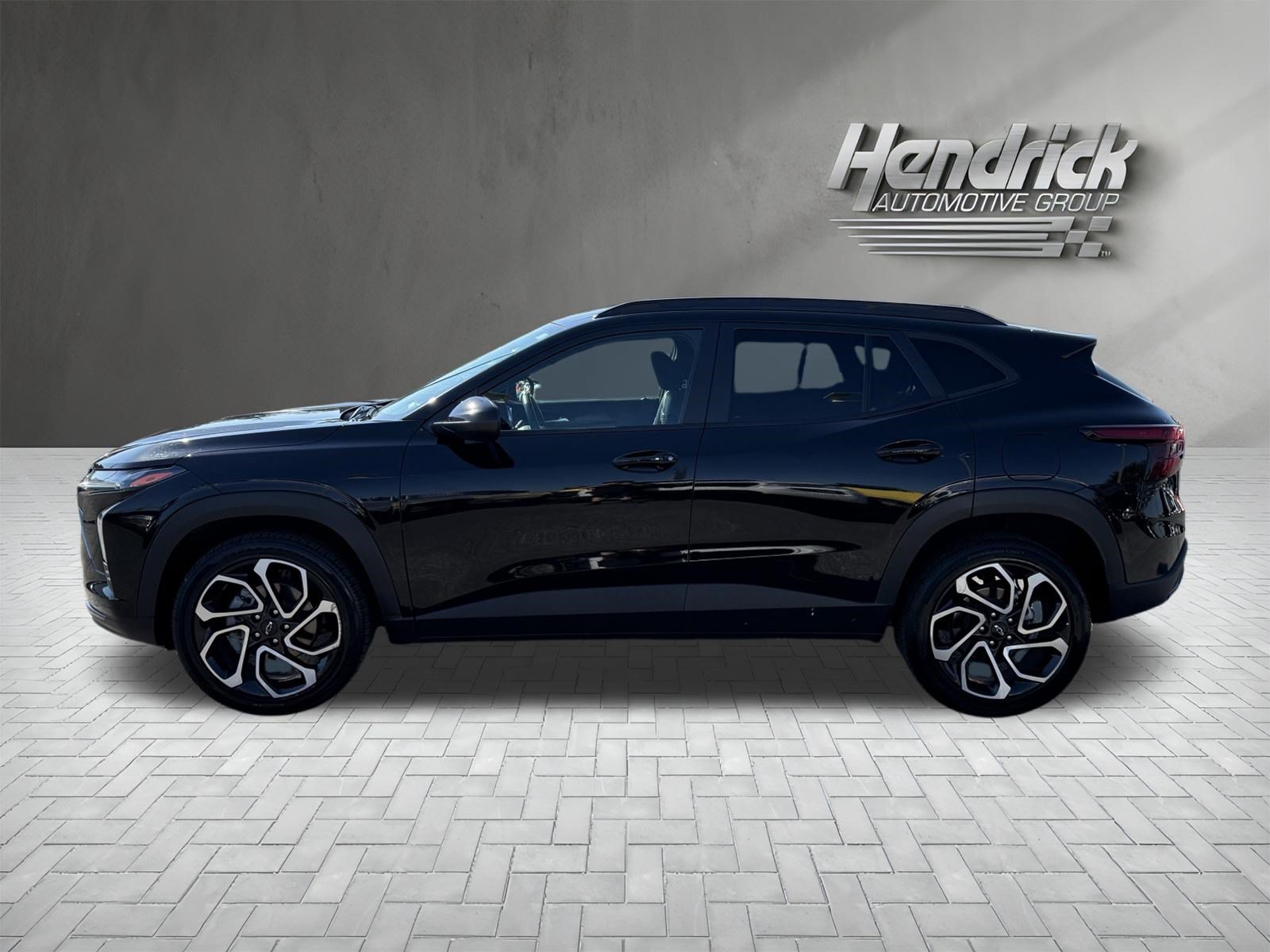 Used 2024 Chevrolet Trax RS FWD image 7