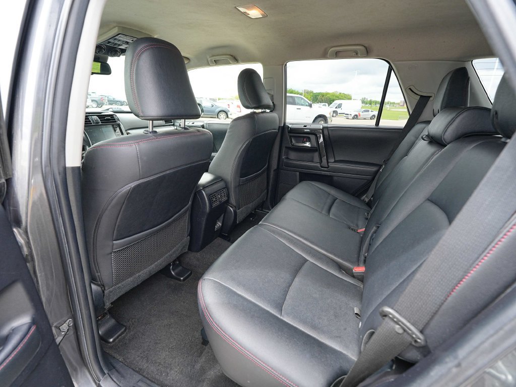 Used 2020 Toyota 4Runner TRD Off-Road Premium AWD/4WD image 19