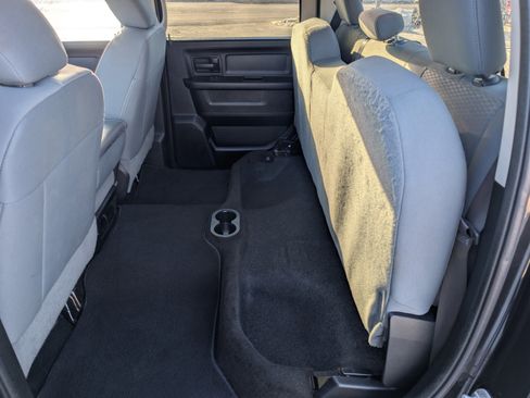 Used 2017 RAM 1500 Express w/ Black Ram 1500 Express Group image 33