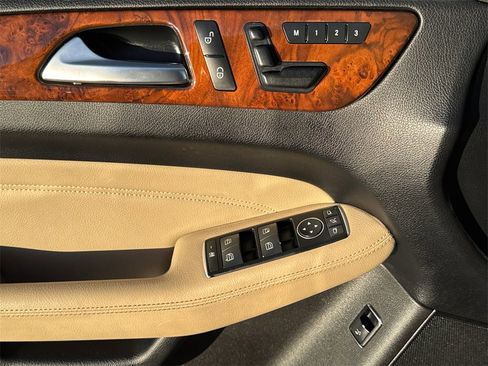 Used 2012 Mercedes-Benz ML 350 BlueTEC 4MATIC image 29