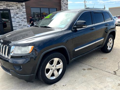 Used 2013 Jeep Grand Cherokee Limited image 9