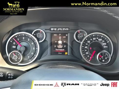 New 2026 RAM 1500 Big Horn AWD/4WD image 10
