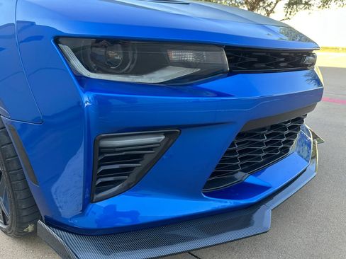 Used 2017 Chevrolet Camaro SS RWD image 6