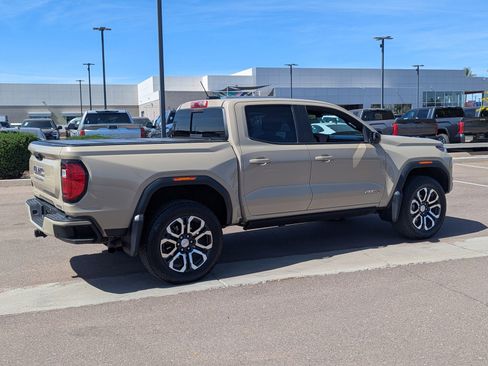 Used 2023 GMC Canyon AT4 w/ AT4 Premium Package image 5