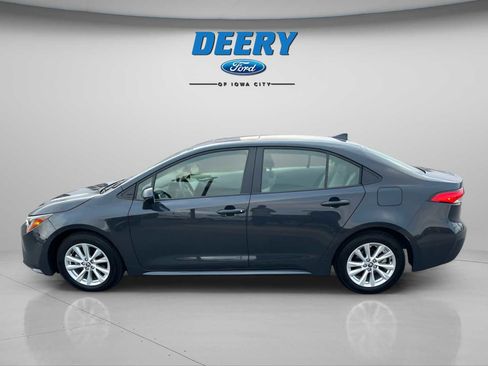 Used 2023 Toyota Corolla LE image 5