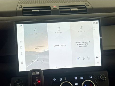 New 2026 Land Rover Defender 110 S AWD/4WD image 15