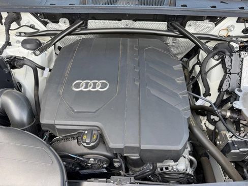 Used 2023 Audi Q5 2.0T Premium w/ Convenience Package AWD/4WD image 13