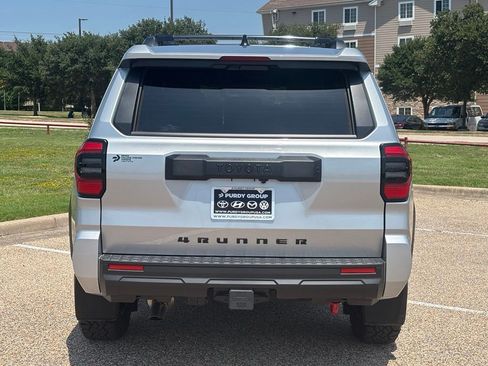 Used 2026 Toyota 4Runner SR5 RWD image 6