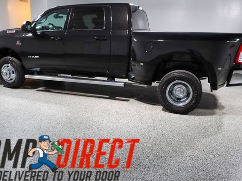 Used 2022 RAM 3500 Big Horn w/ Level A Equipment Group AWD/4WD image 10