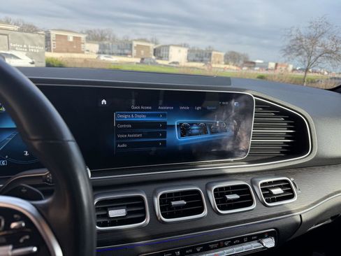 Used 2023 Mercedes-Benz GLE 350 4MATIC w/ AMG Line Exterior image 9