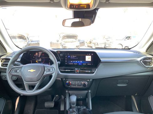 Used 2025 Chevrolet TrailBlazer LT image 31